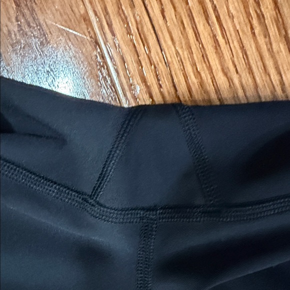 2 pairs of Lululemon leggings size 8 - Picture 6 of 8